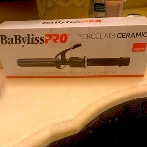 BaByliss Pro triple barrel waver. Makes beautiful beach waves